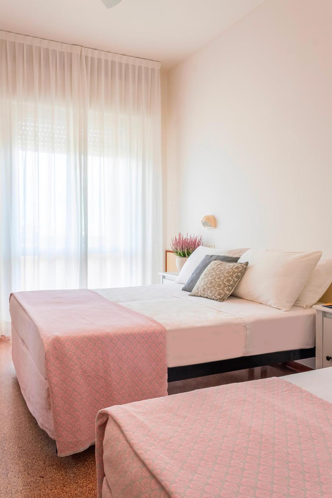 Mon Hotel Misano Adriatico Kültér fotó