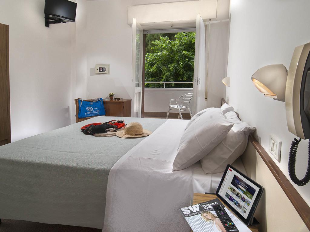 Mon Hotel Misano Adriatico Kültér fotó